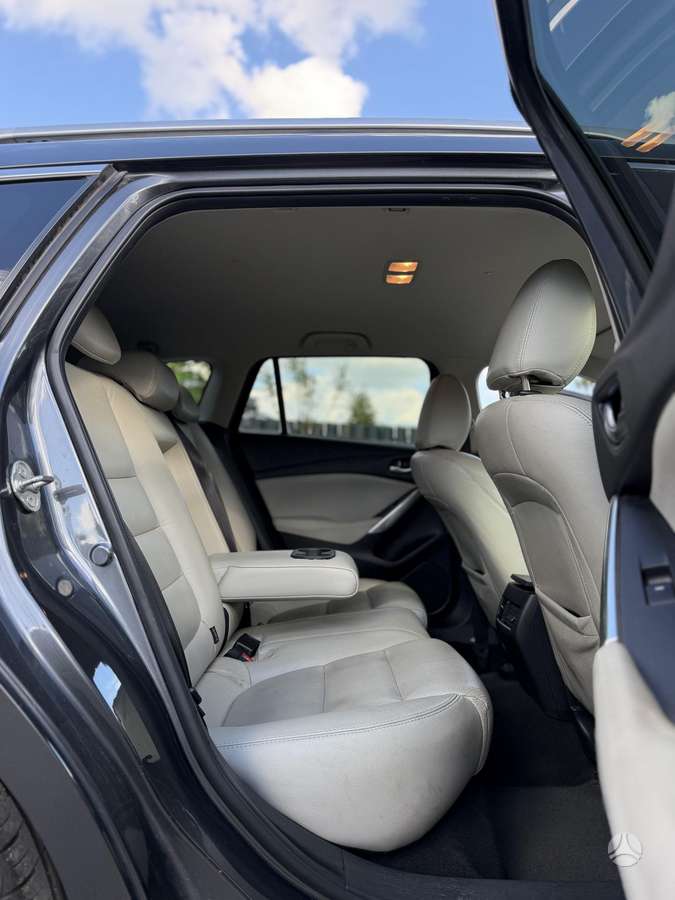 Mazda 6, 2.2 l., wagon