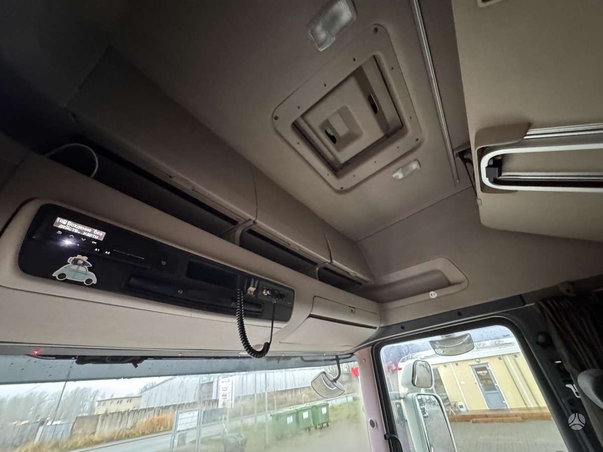 Scania R450, double sleeper