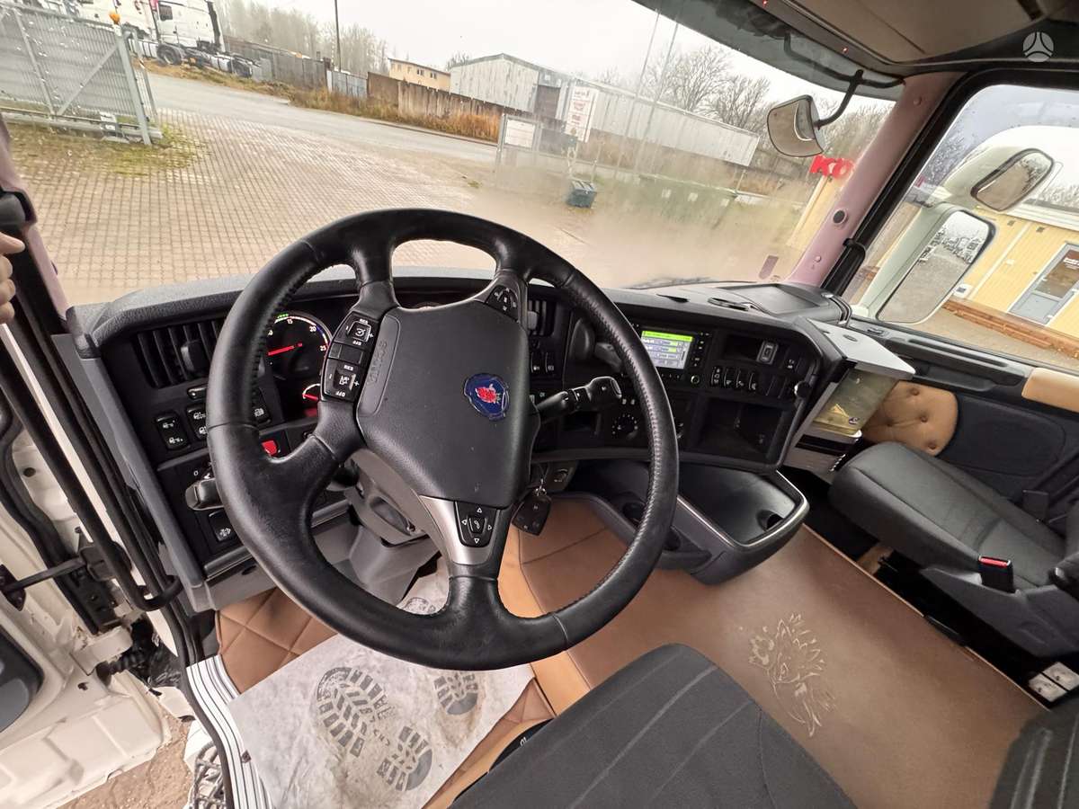 Scania R450, 2 miegamosios vietos