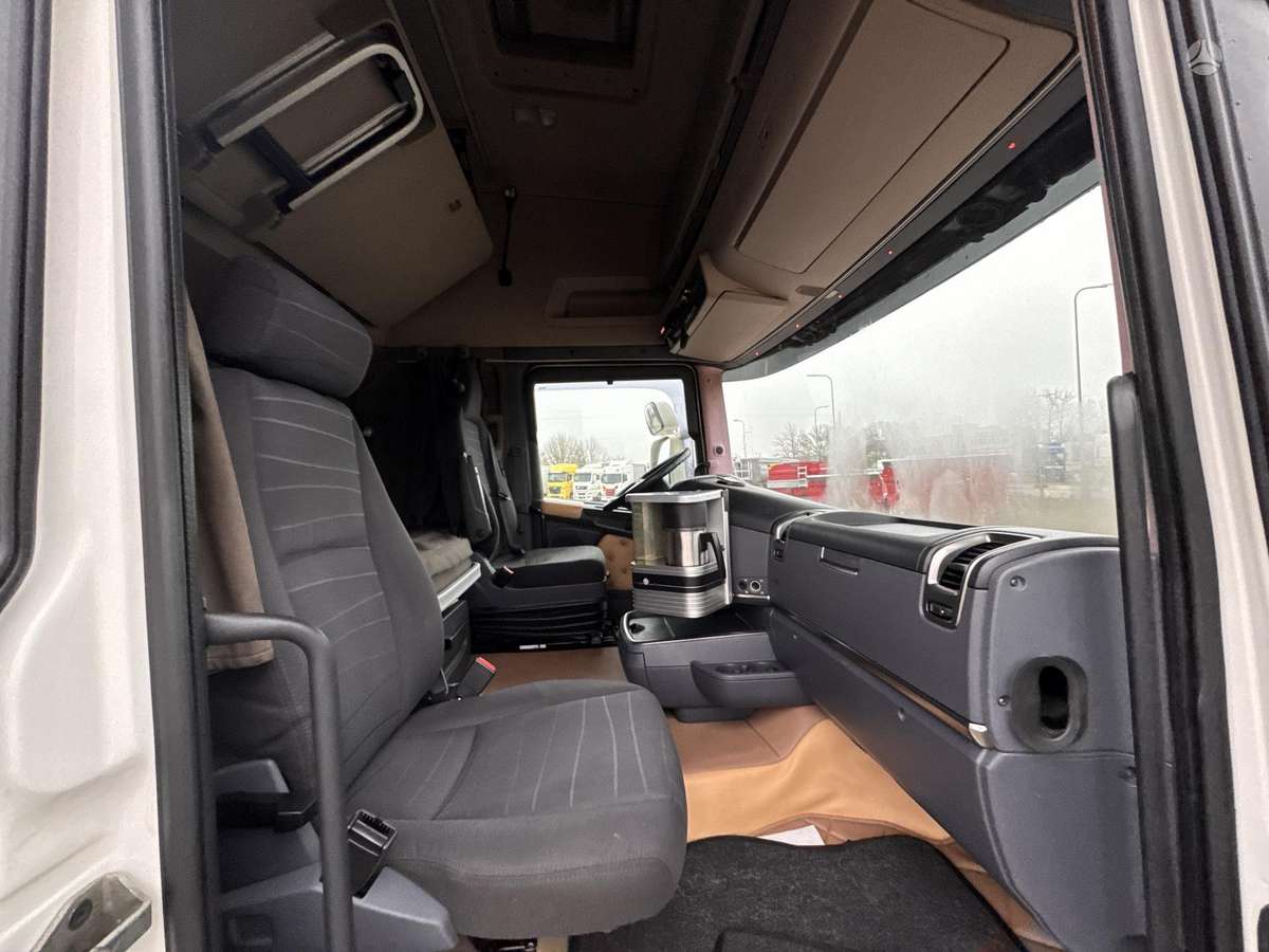 Scania R450, 2 miegamosios vietos