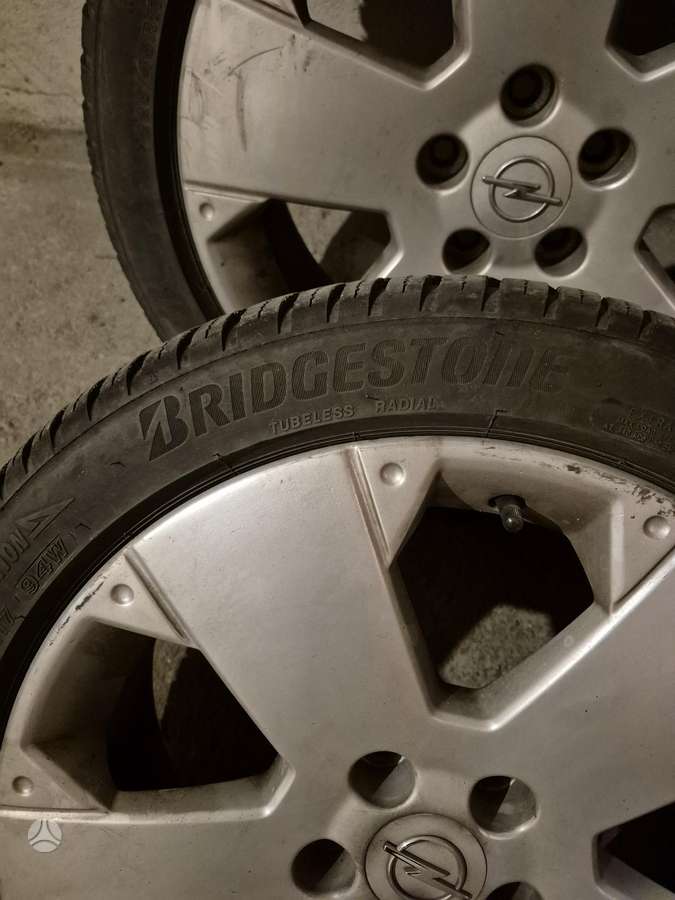 Bridgestone, всесезонные 225/45 R17
