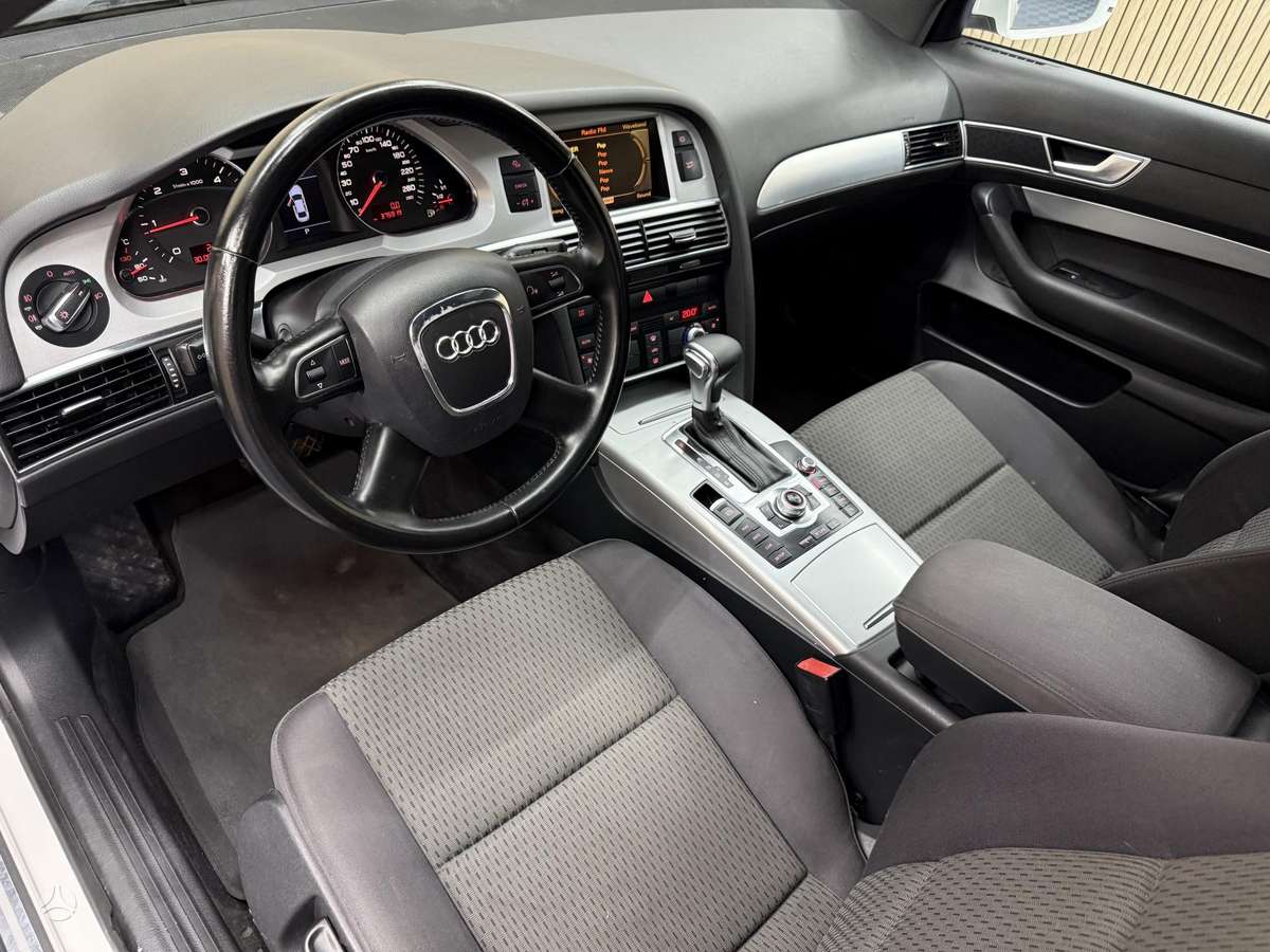 Audi A6, 2.0 l., Седан
