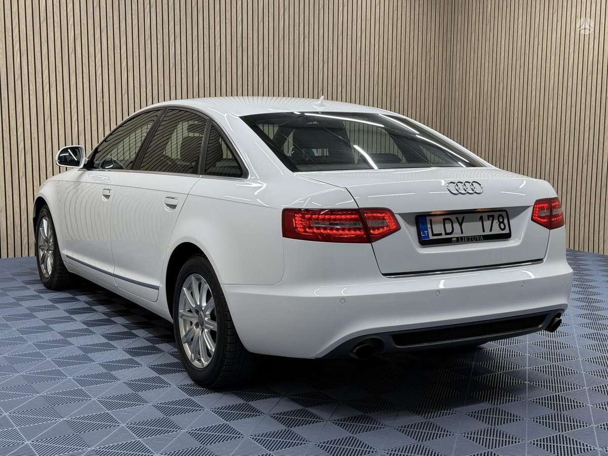 Audi A6, 2.0 l., Седан