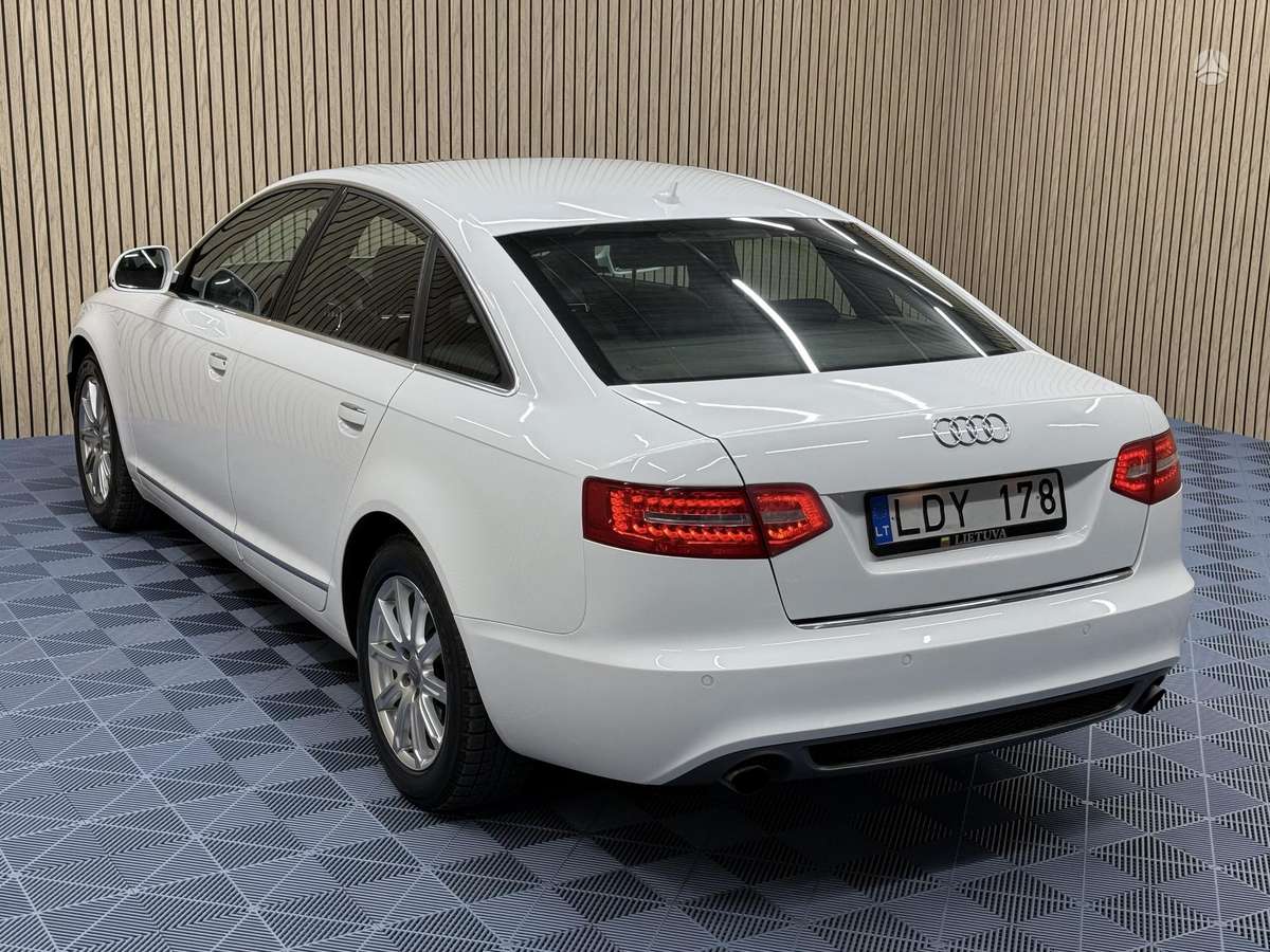 Audi A6, 2.0 l., Седан
