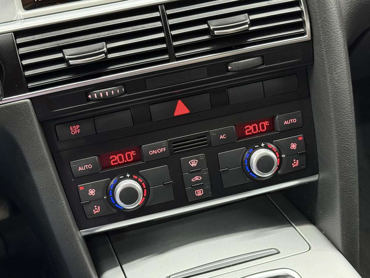 Audi A6, 2.0 l., Седан