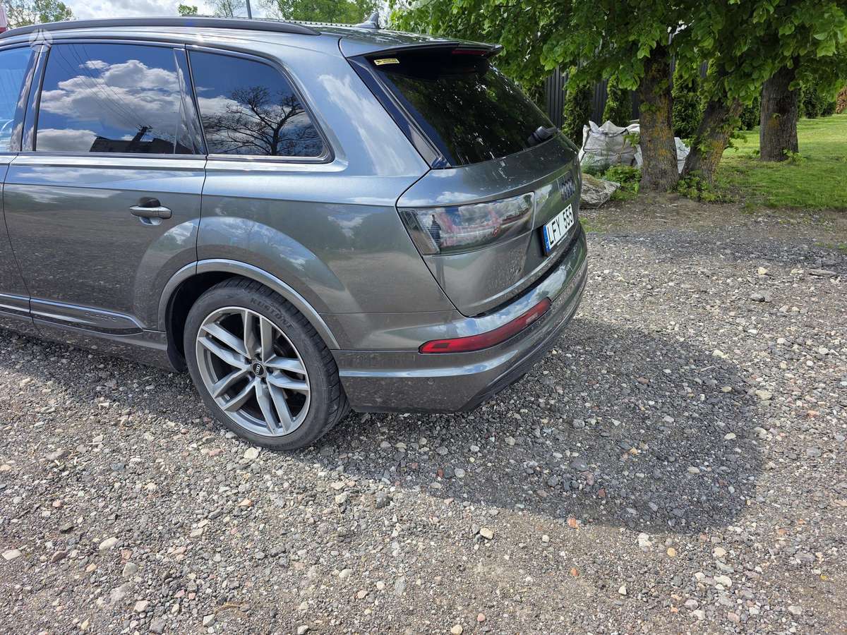 Audi Q7, universalas