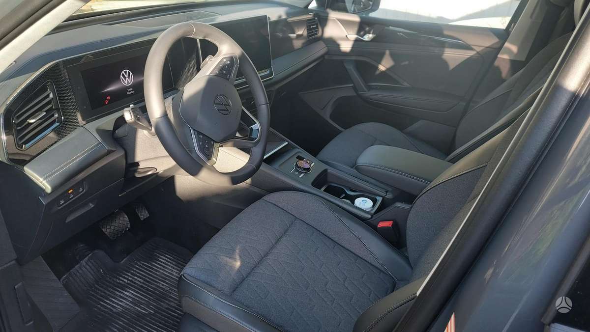 Volkswagen Tiguan - 7