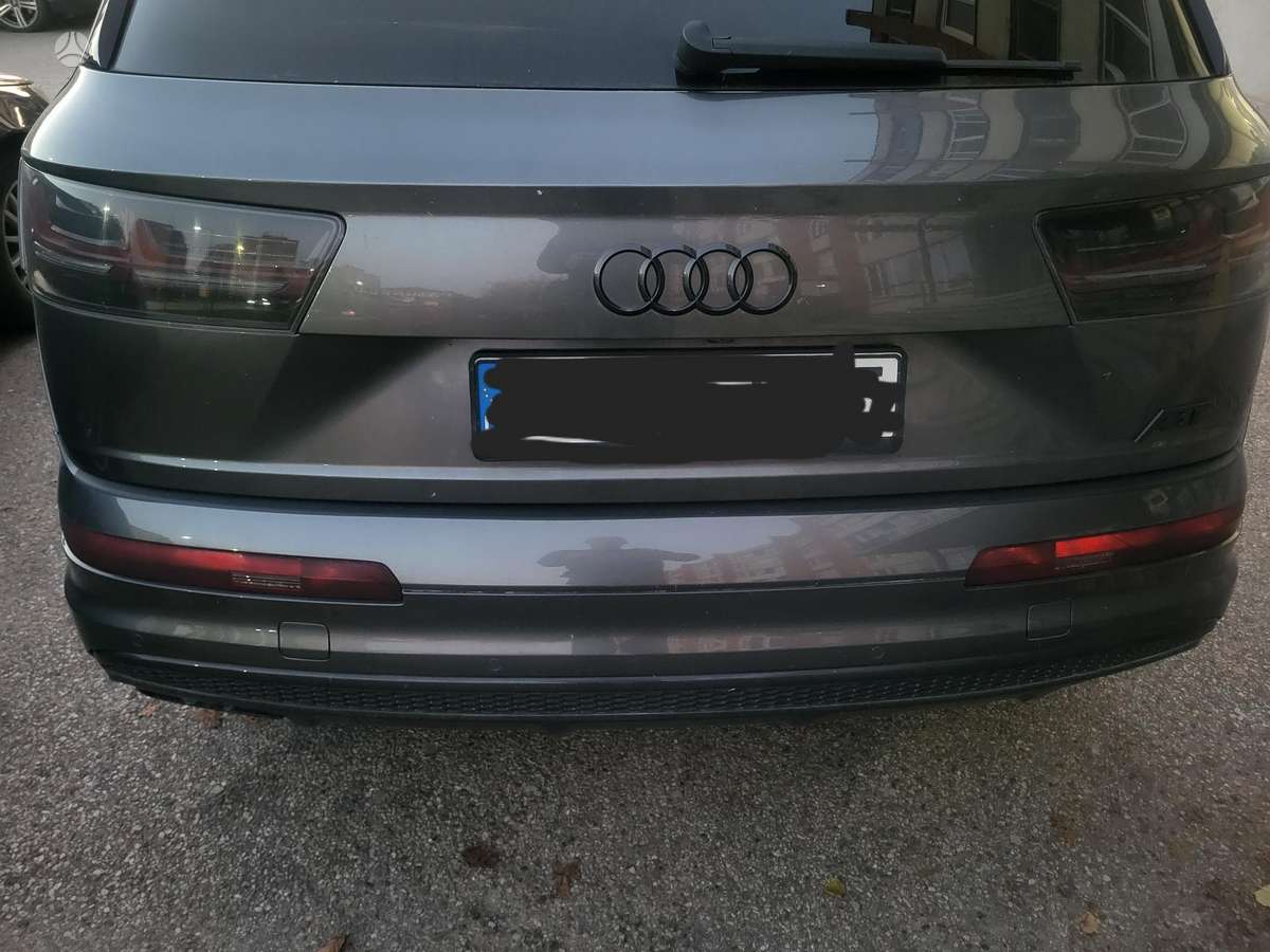 Audi Q7, universalas