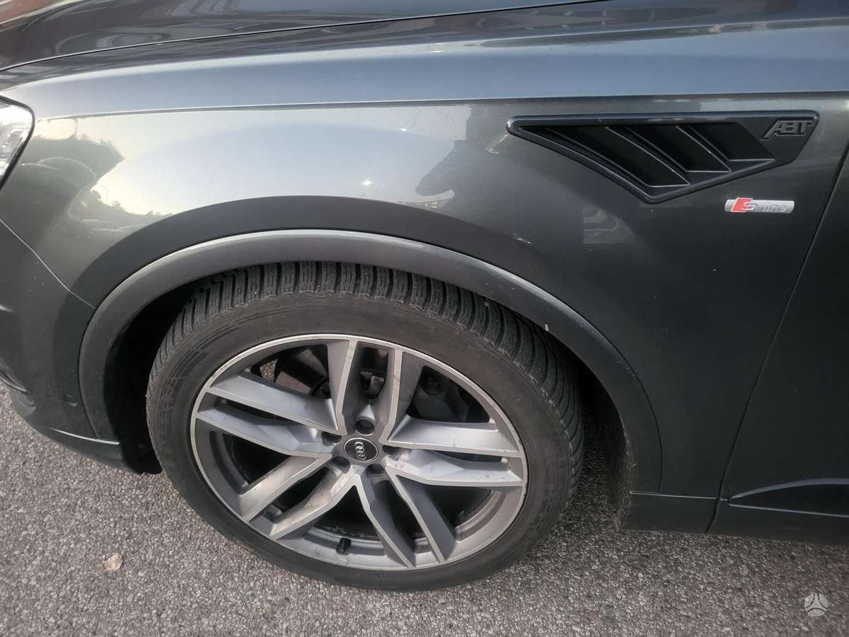 Audi Q7, universalas