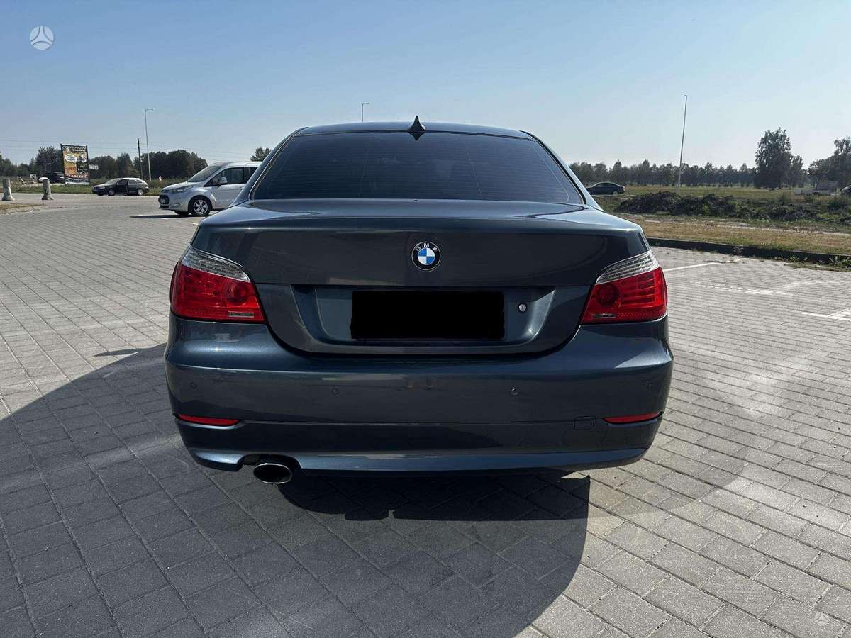 BMW 520, 2.0 l., Седан