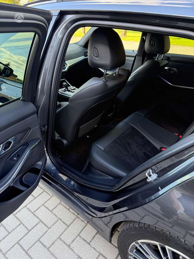 BMW 320, 2.0 l., wagon