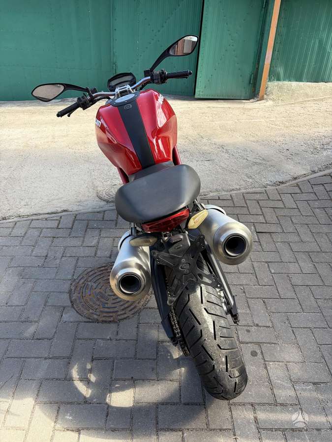 Ducati Monster 696cc, street / classic