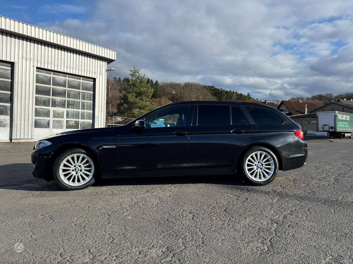 BMW 530, 3.0 l., wagon