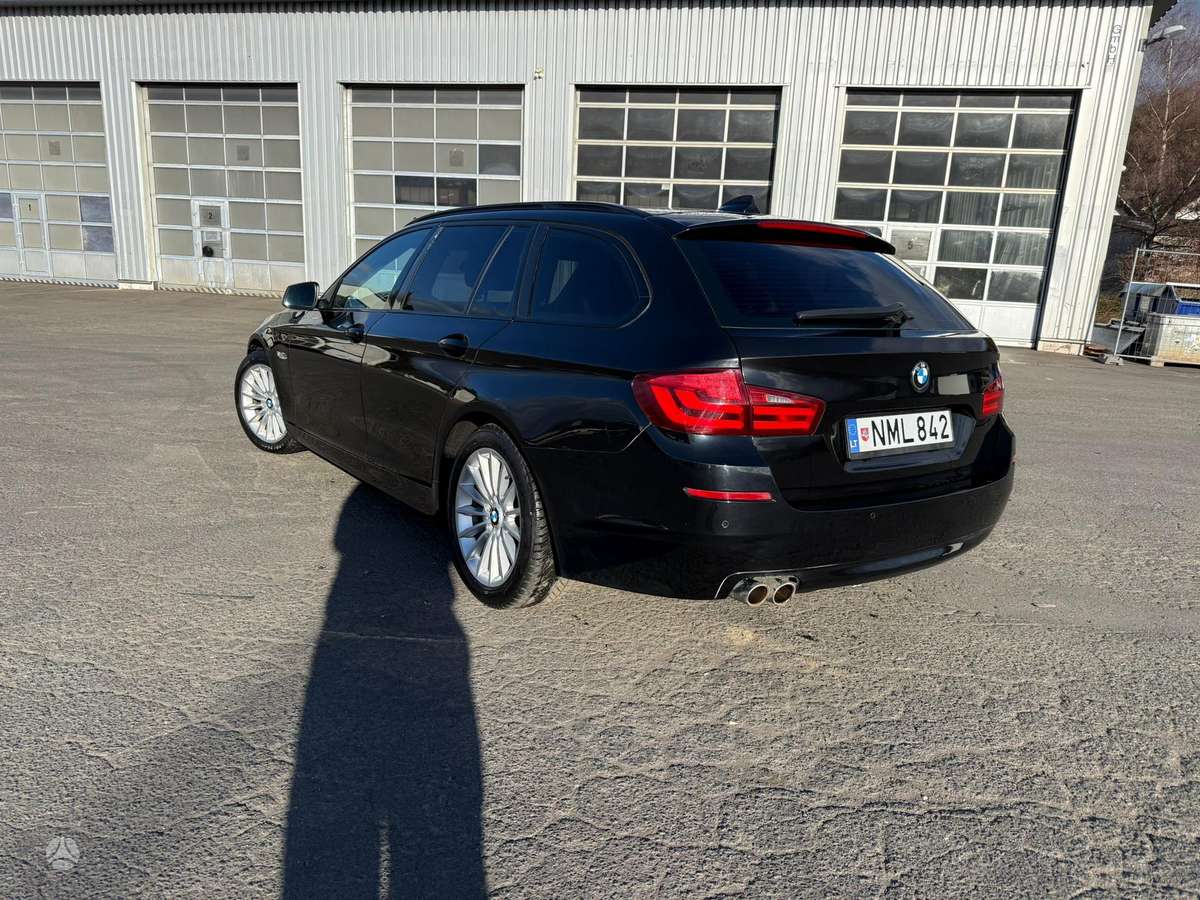 BMW 530, 3.0 l., wagon