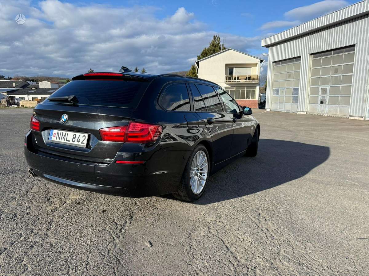 BMW 530, 3.0 l., wagon