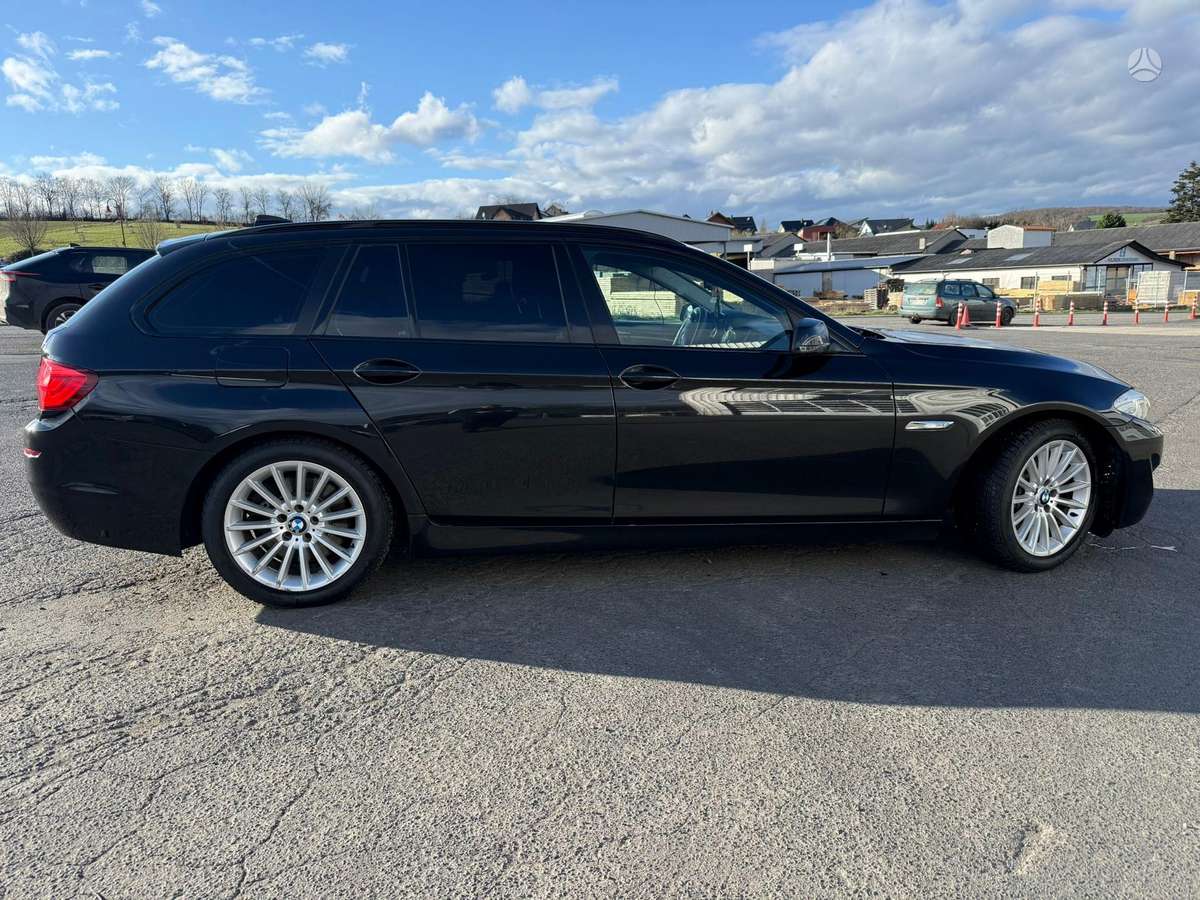BMW 530, 3.0 l., wagon