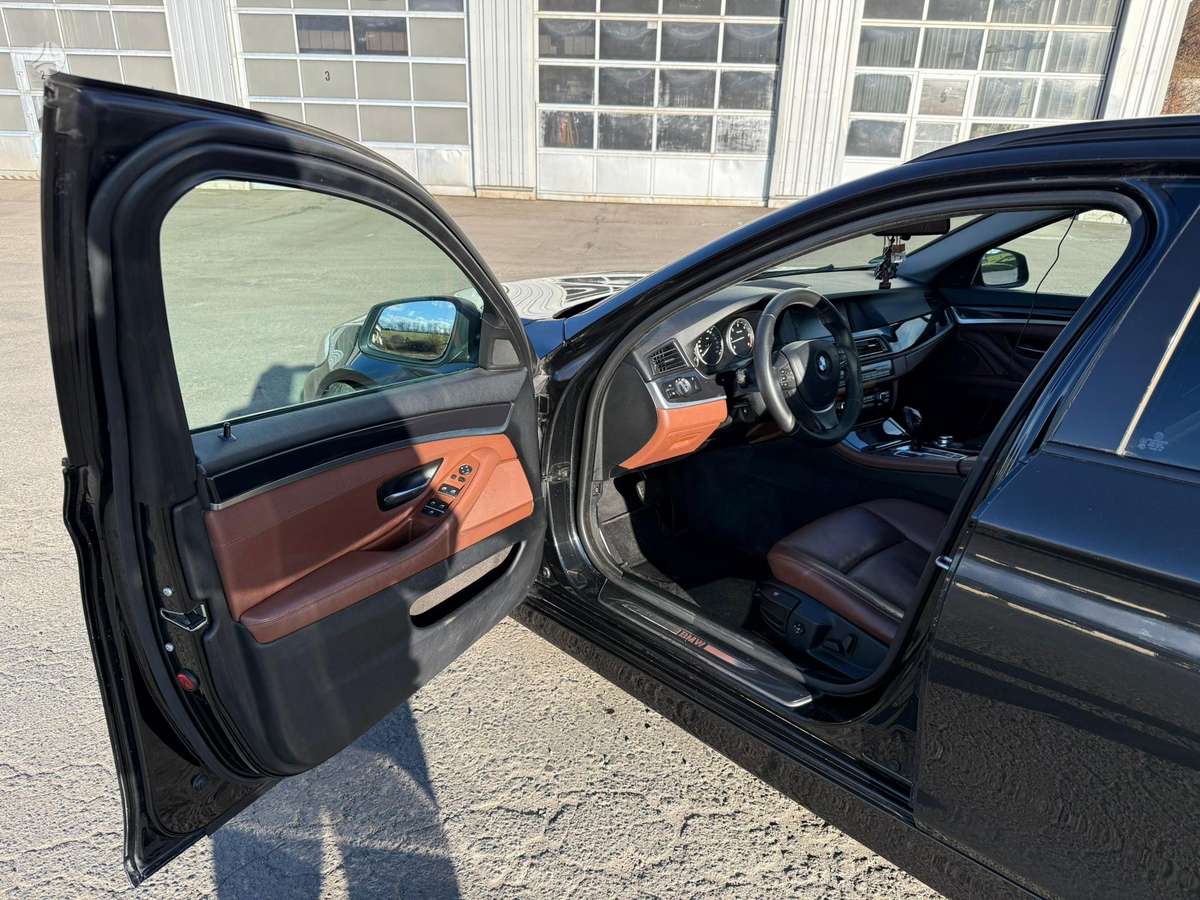 BMW 530, 3.0 l., wagon