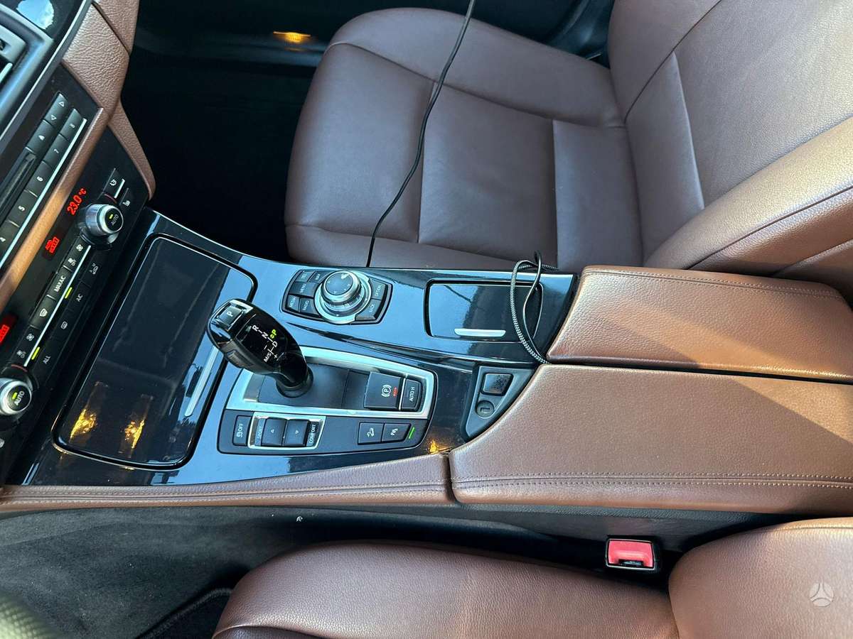 BMW 530, 3.0 l., wagon