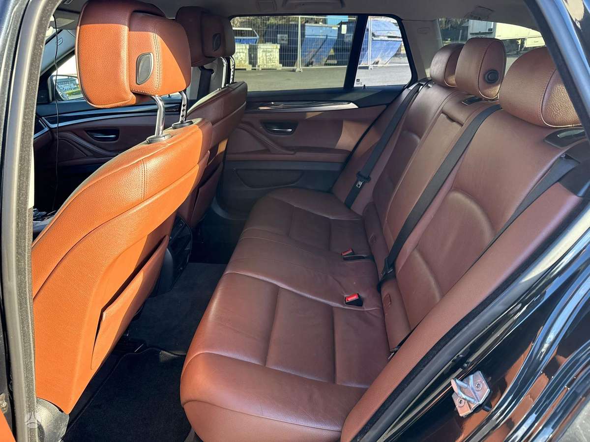 BMW 530, 3.0 l., wagon