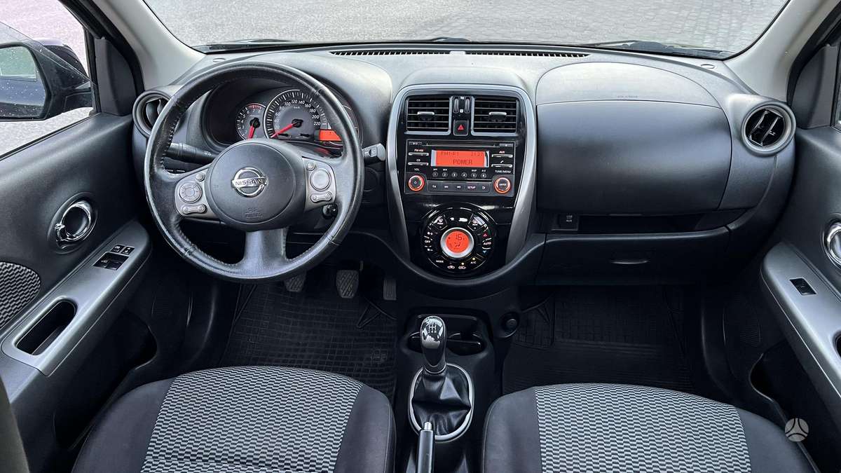 Nissan Micra, 1.2 l., hatchback