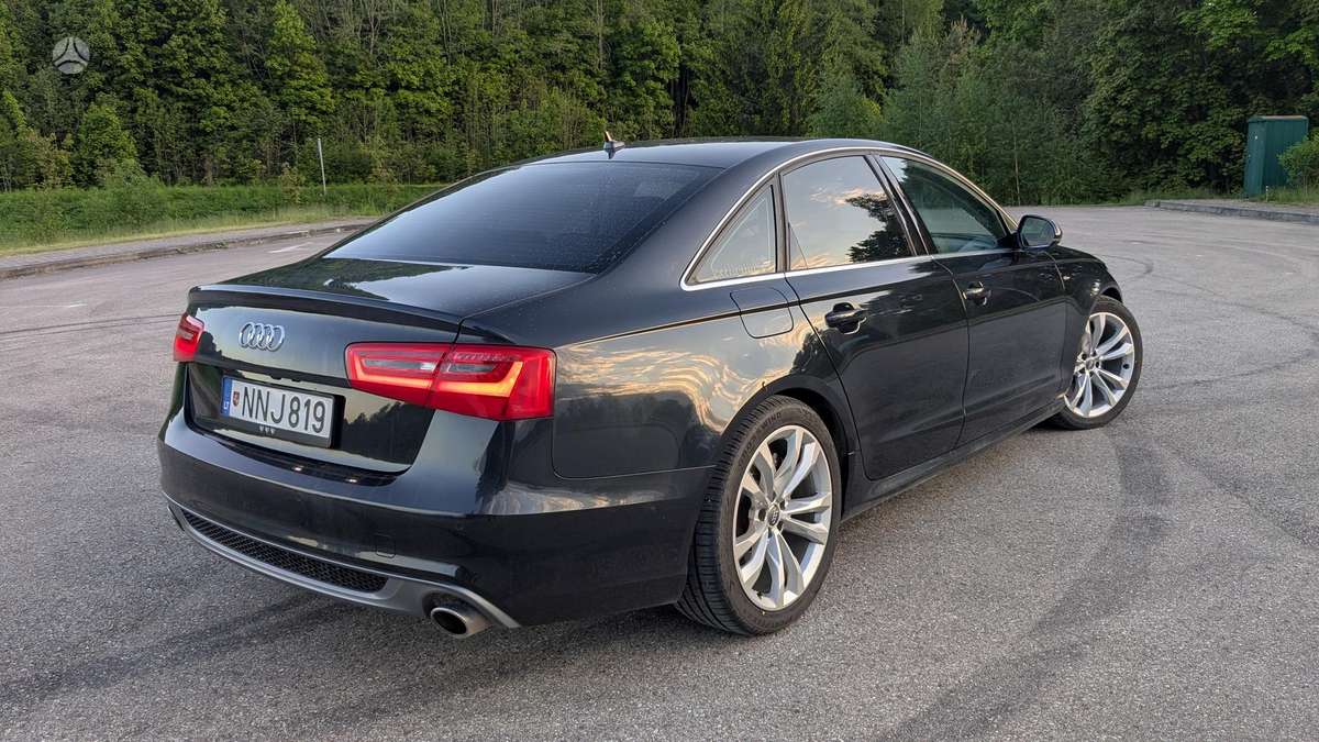 Audi A6, 3.0 l., Седан