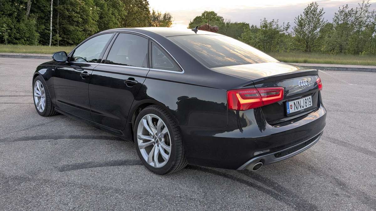 Audi A6, 3.0 l., Седан