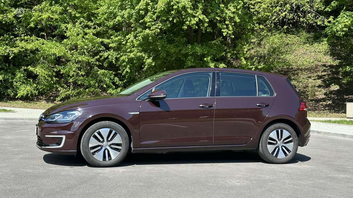 Volkswagen Golf, 36 kWh, hatchback