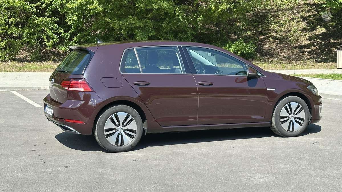 Volkswagen Golf, 36 kWh, hatchback