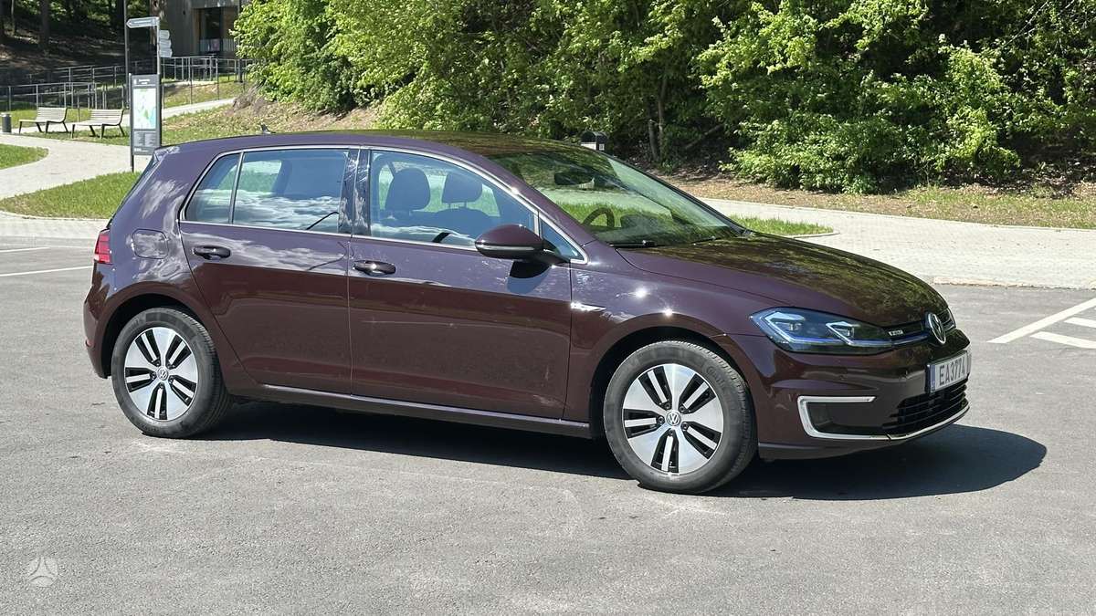 Volkswagen Golf, 36 kWh, hatchback