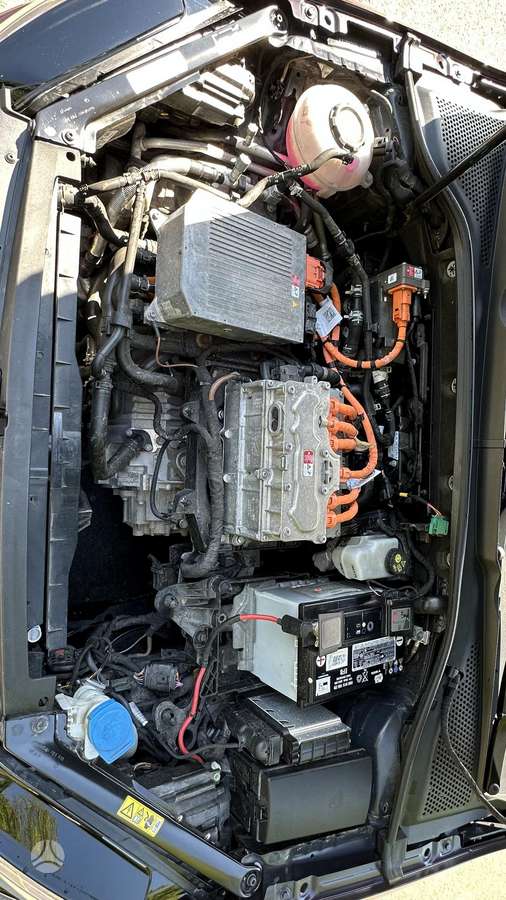 Volkswagen Golf, 36 kWh, hatchback