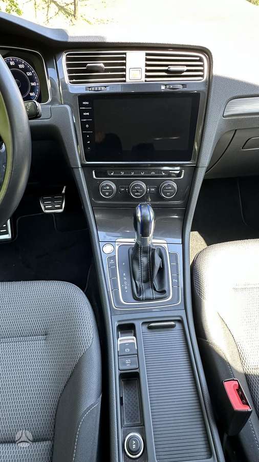 Volkswagen Golf, 36 kWh, hatchback