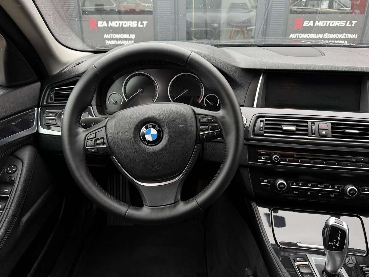 BMW 520, 2.0 l., universalas