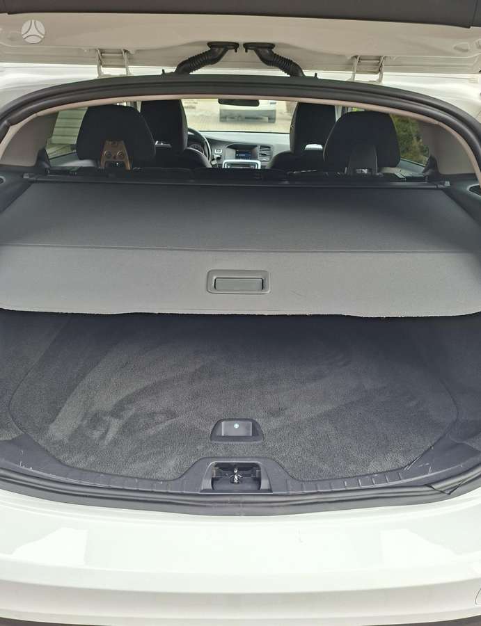 Volvo V60, 2.0 l., Хэтчбек