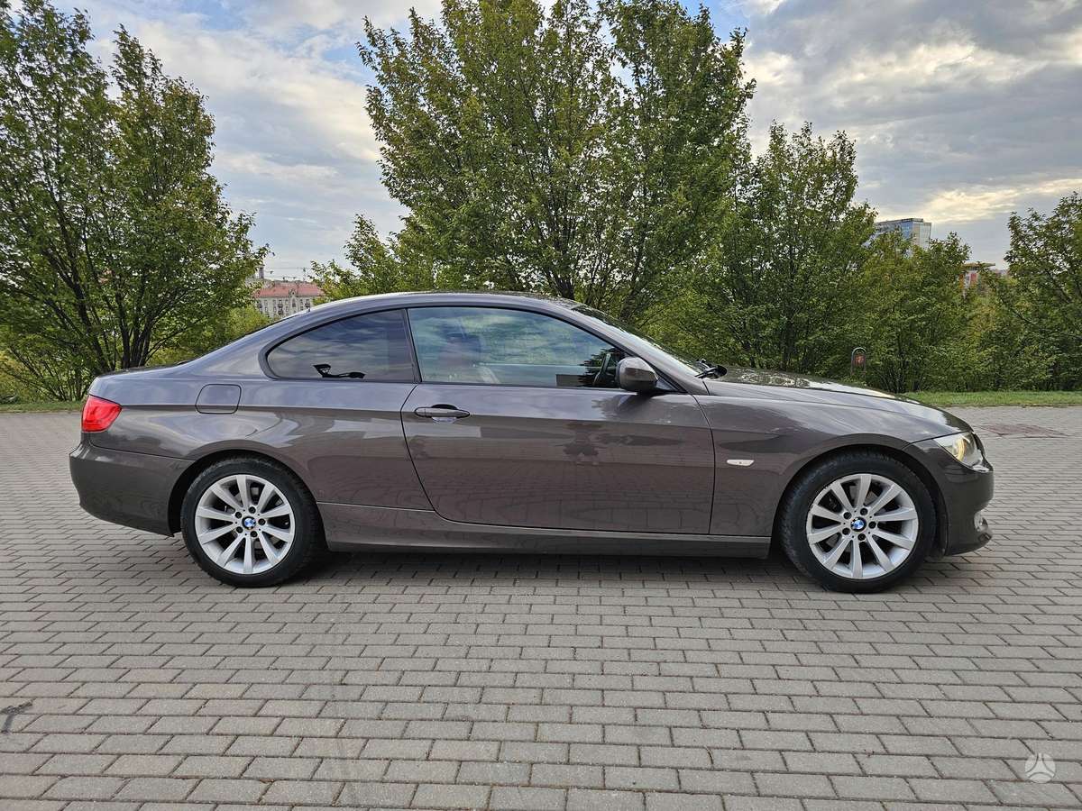 BMW 320, 2.0 l., coupe