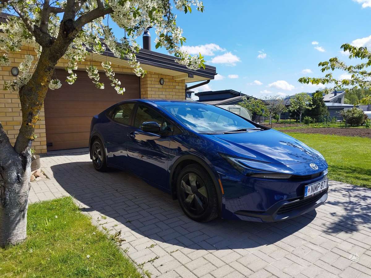 Toyota Prius - 1