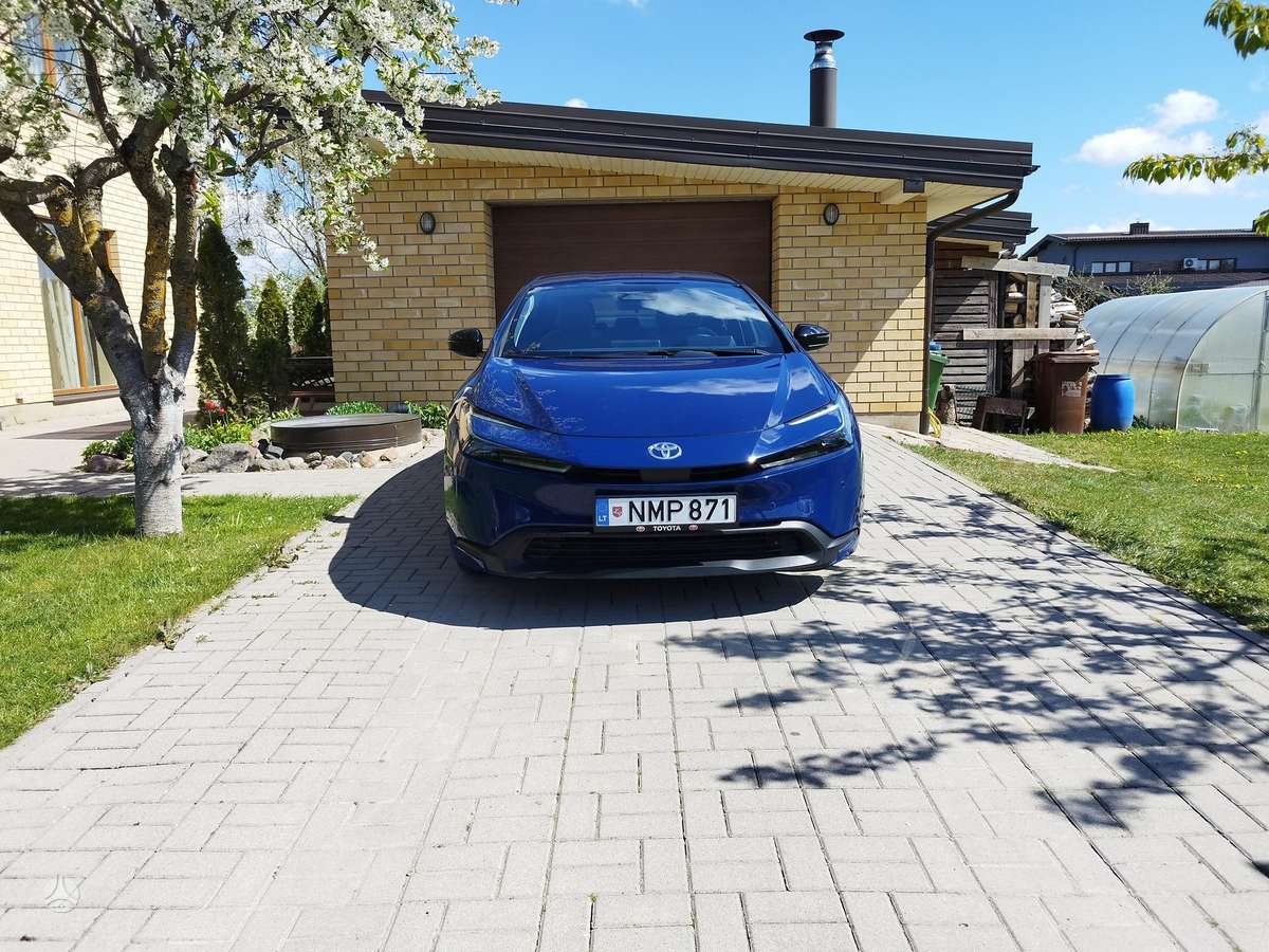 Toyota Prius - 2