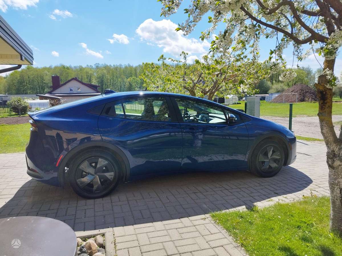 Toyota Prius - 8