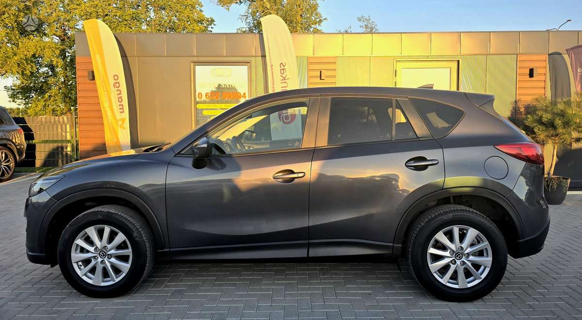 Mazda CX-5, 2.2 l., off-road / crossover