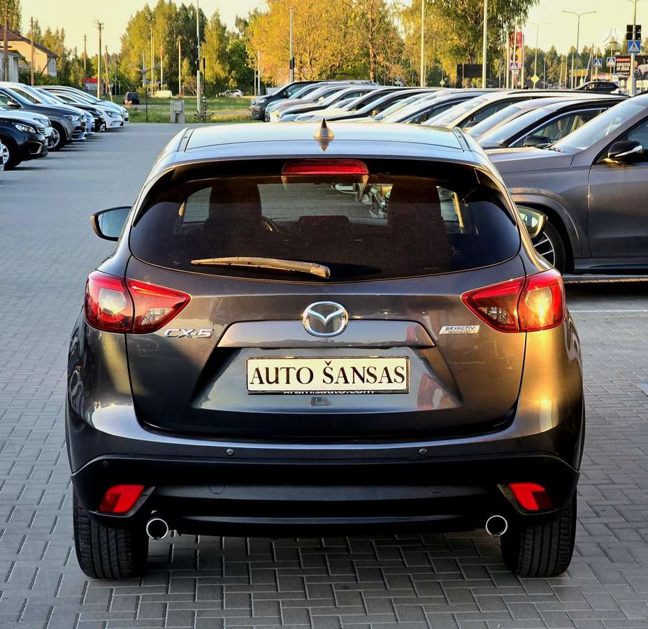 Mazda CX-5, 2.2 l., off-road / crossover