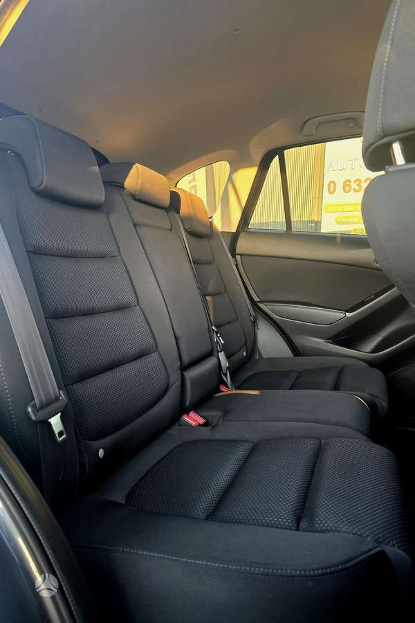 Mazda CX-5, 2.2 l., off-road / crossover