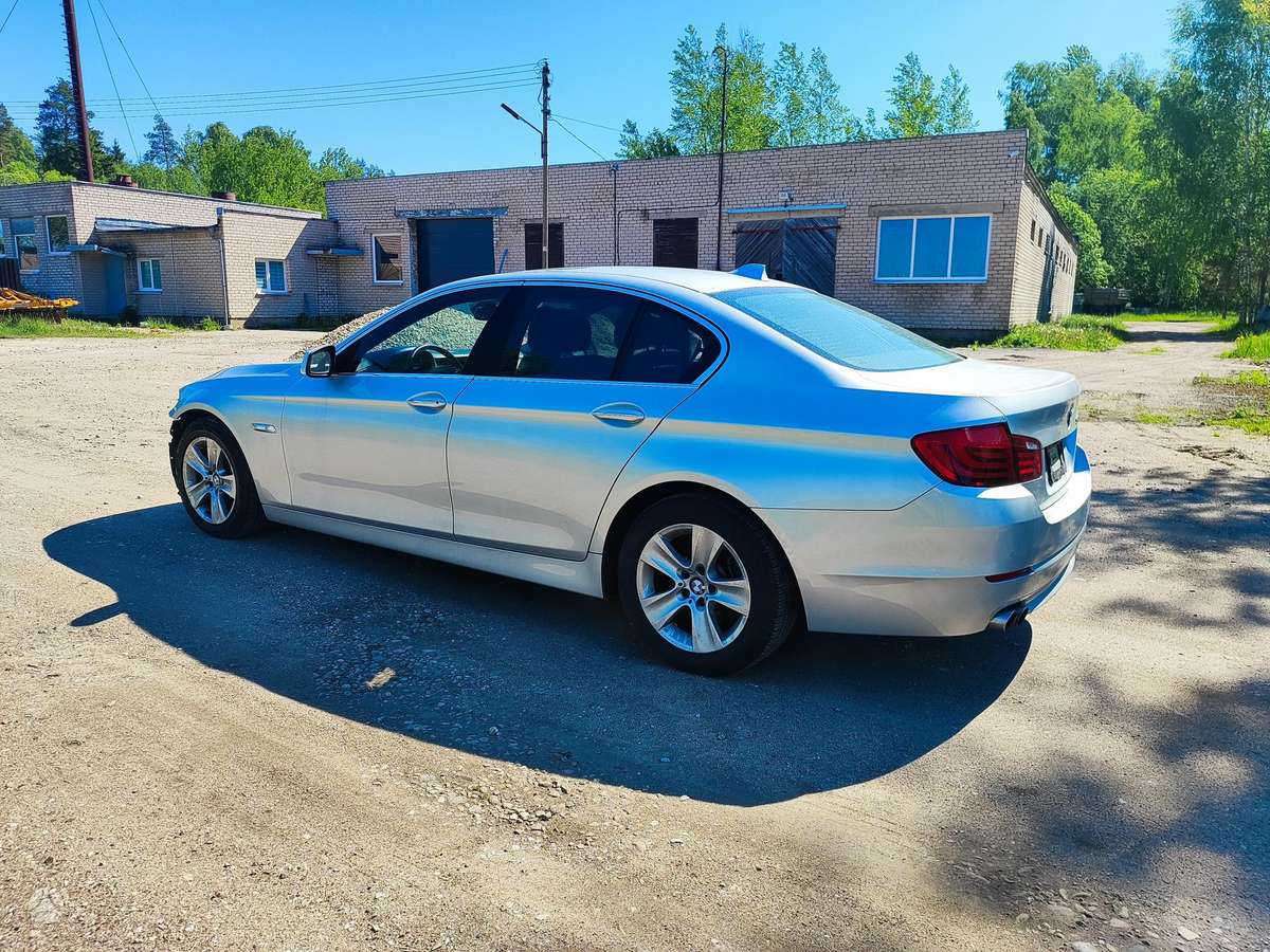 BMW 528, 3.0 l., Седан