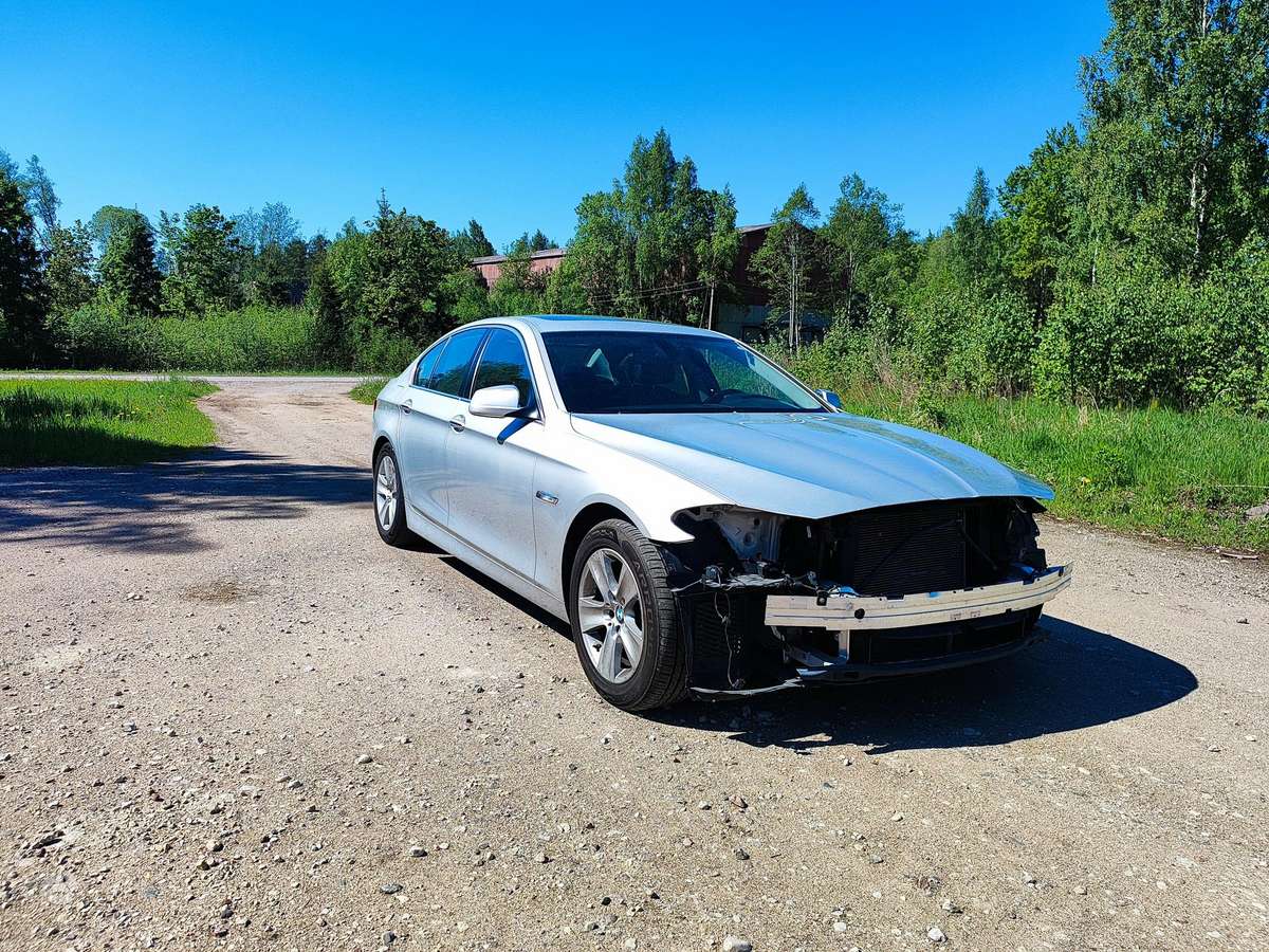 BMW 528, 3.0 l., Седан