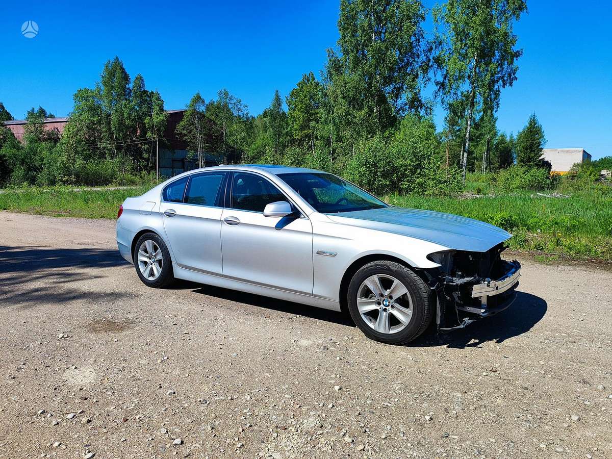 BMW 528, 3.0 l., Седан