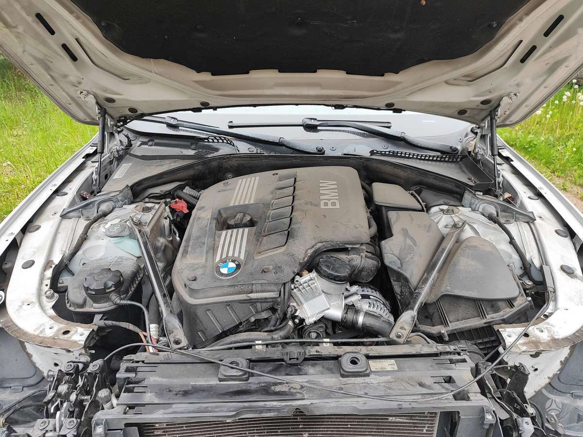 BMW 528, 3.0 l., Седан