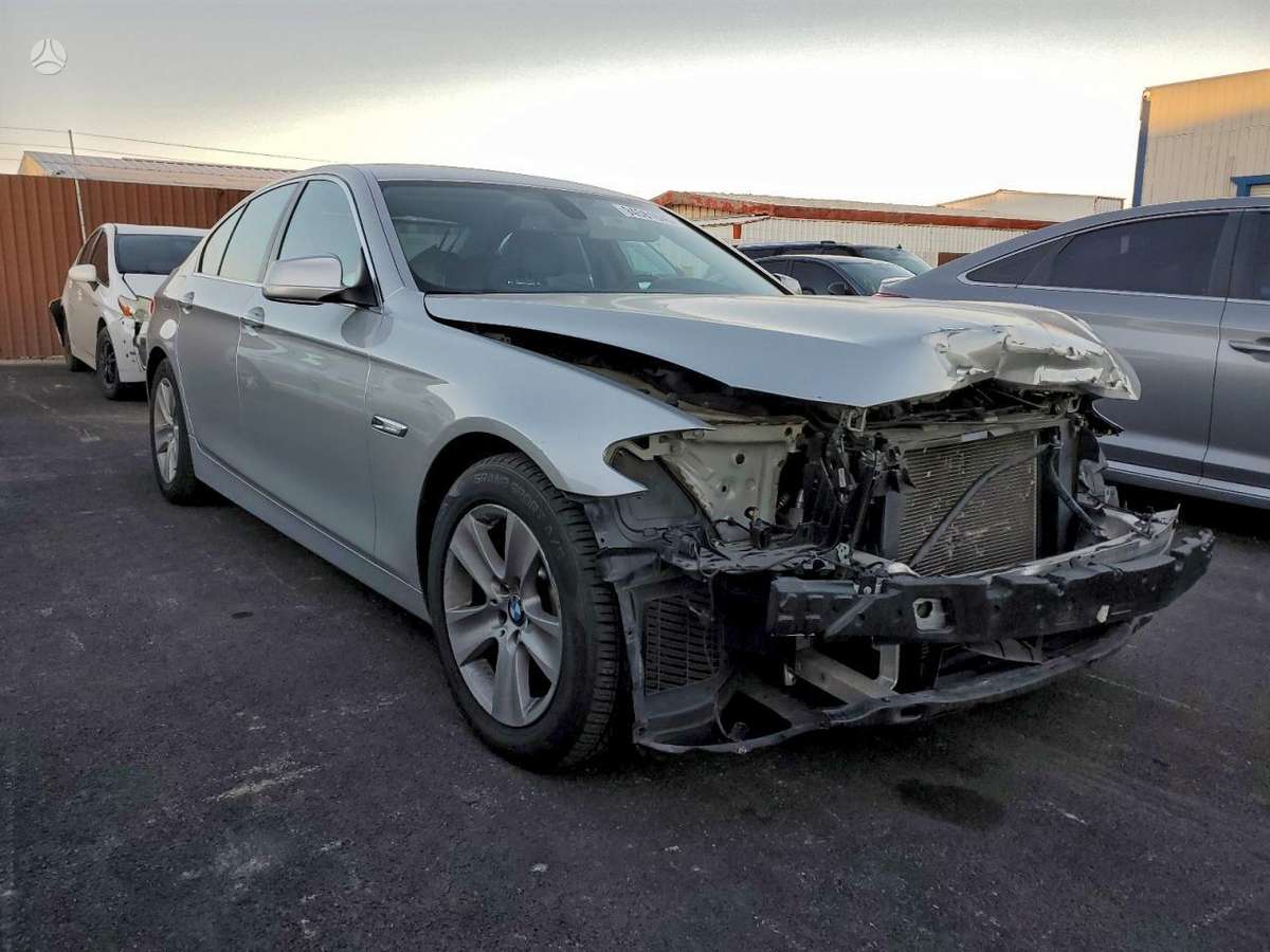 BMW 528, 3.0 l., Седан