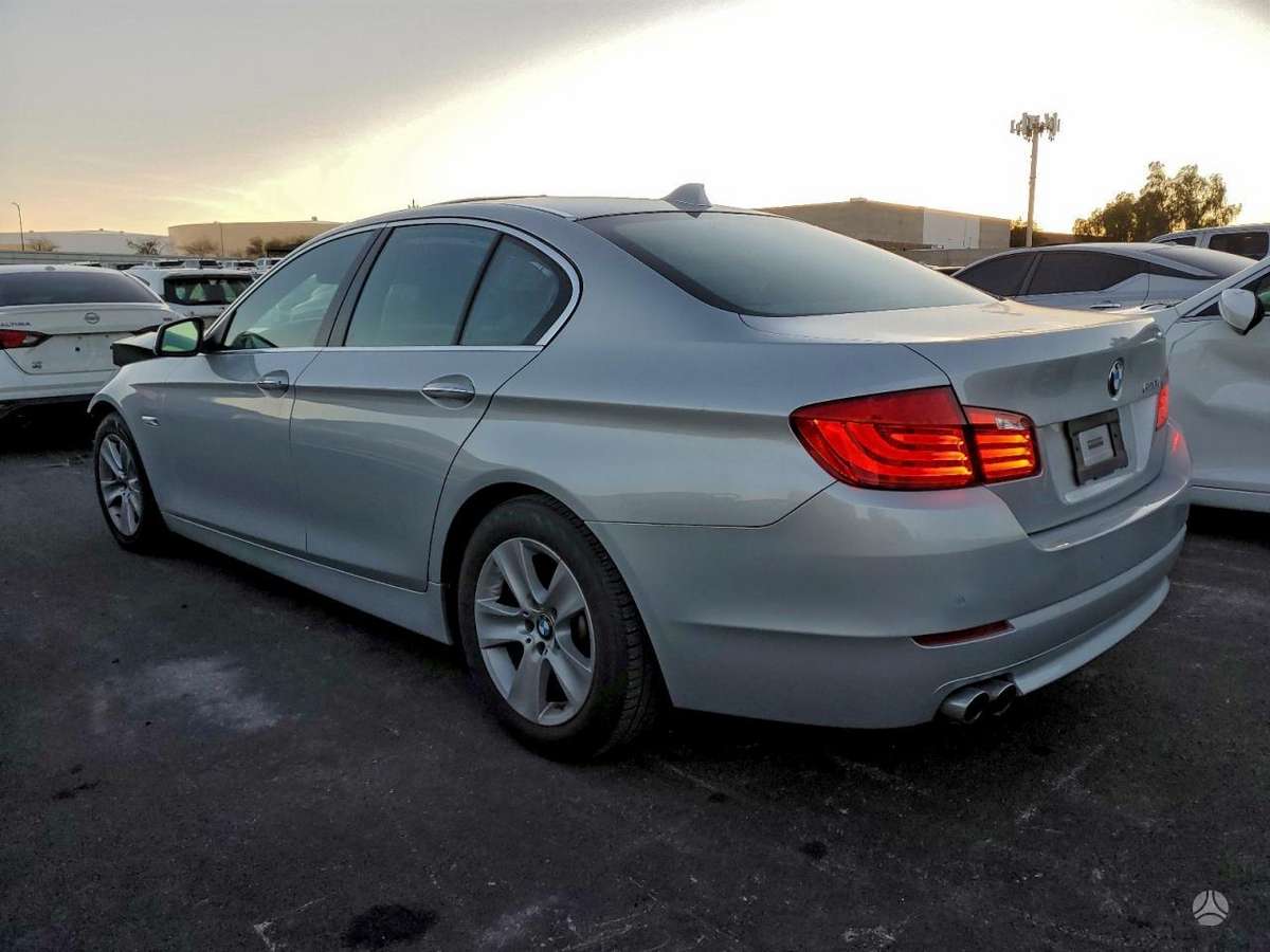 BMW 528, 3.0 l., Седан