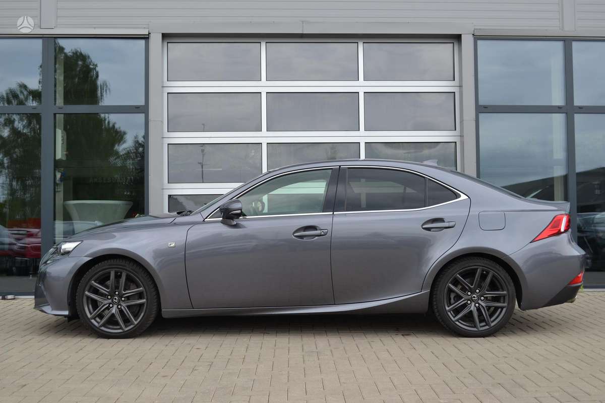 Lexus IS 350, 3.5 l., Седан