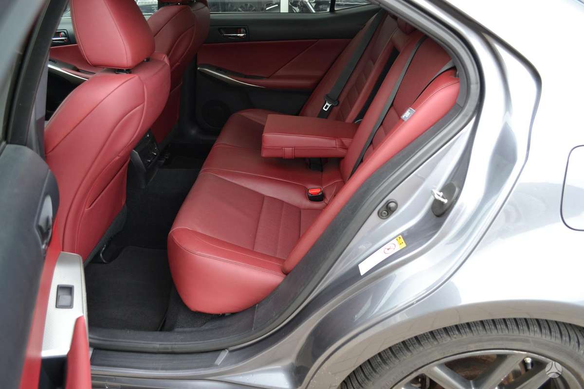Lexus IS 350, 3.5 l., Седан