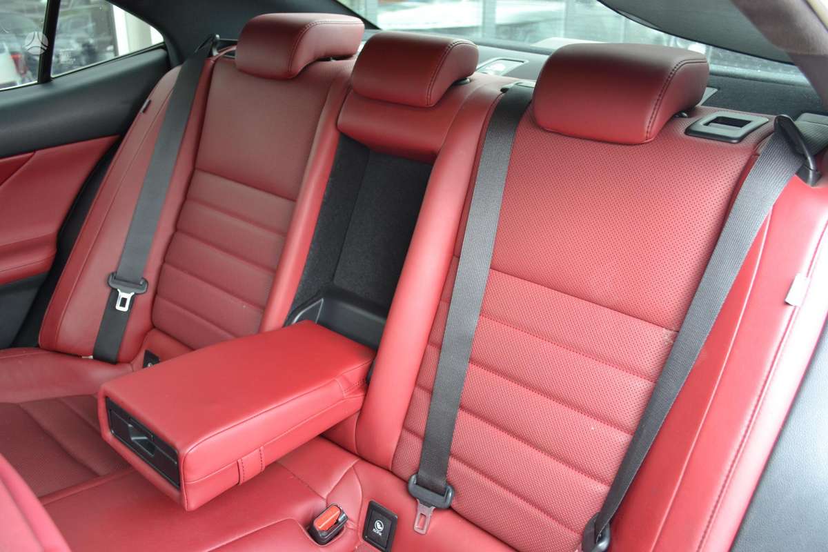 Lexus IS 350, 3.5 l., Седан
