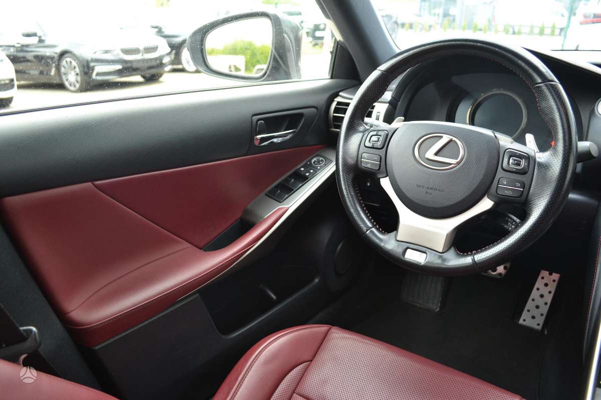 Lexus IS 350, 3.5 l., Седан
